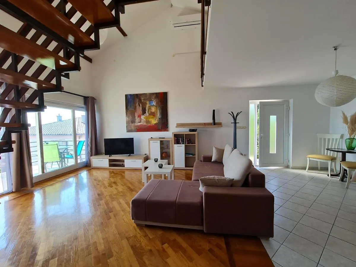Apartments Lounger Crikvenica