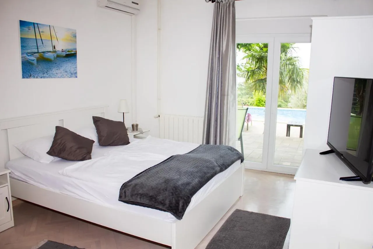 Apartments Lounger Crikvenica 0*,  Croatia
