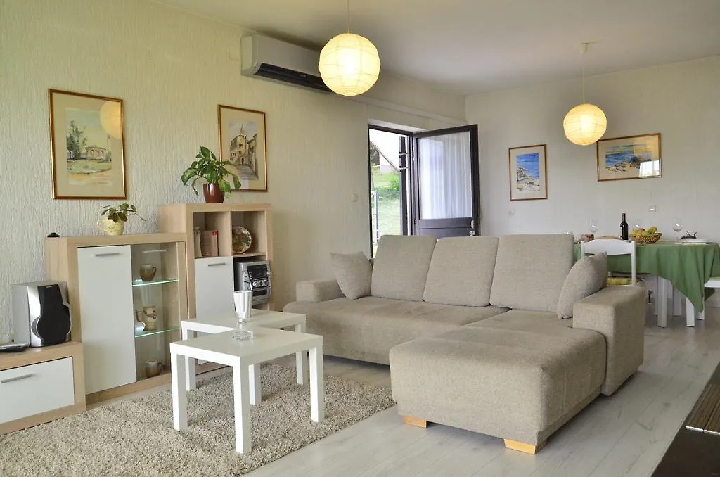 Apartments Lounger Crikvenica