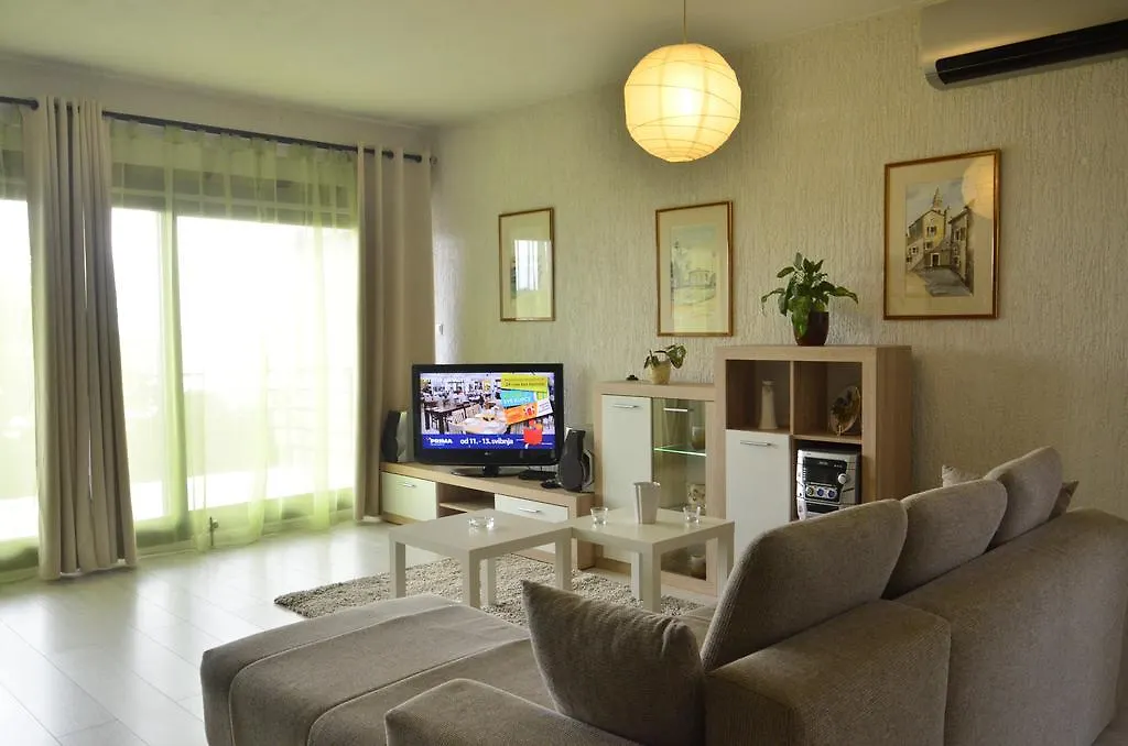 Apartments Lounger Crikvenica 0*,